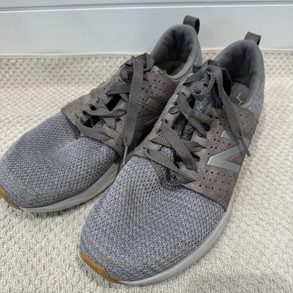 New Balance Men's Gray Knit Athletic Sneakers